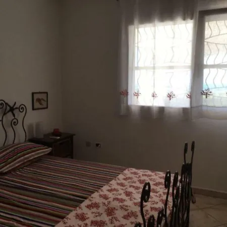 Panoramica Con Piscina *